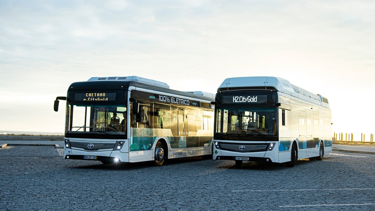 Testy autobusów Toyoty na wodór